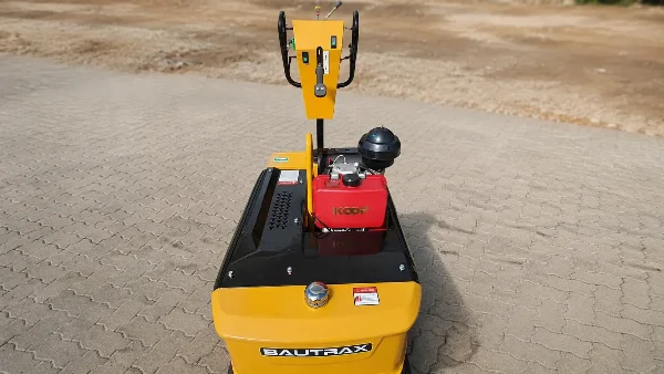 Elevated front view of the Bautrax WBR08 showing compact dimensions and handle layout.